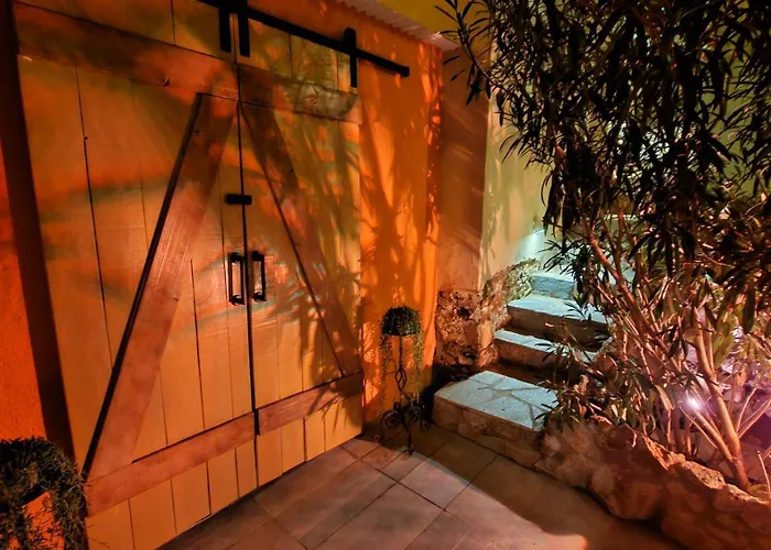 Paradise Island House